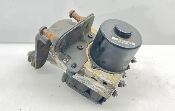Mercedes-Benz ML W163 ABS Pump 10021096861