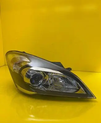 KIA Ceed Headlight/headlamp 92102-1H