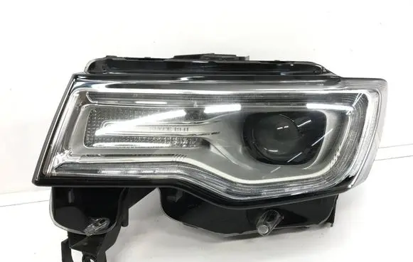 Jeep Grand Cherokee Headlight/headlamp 68289239AB T19601B