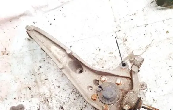 Jaguar S-Type Front wheel hub d138b