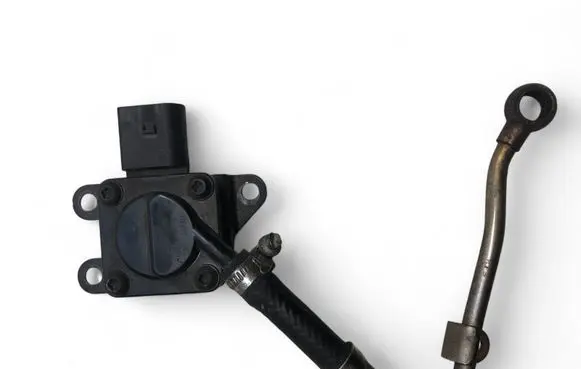BMW 3 E90 E91 Exhaust gas pressure sensor 7808013