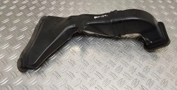 Toyota RAV 4 (XA40) Hybrid/electric vehicle battery cooling hoses/tubes G92F148020 G92F348010