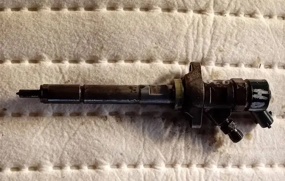 Ford Focus Fuel injector 0445110239