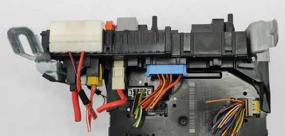 Mercedes-Benz E W212 SAM control unit 2129004201