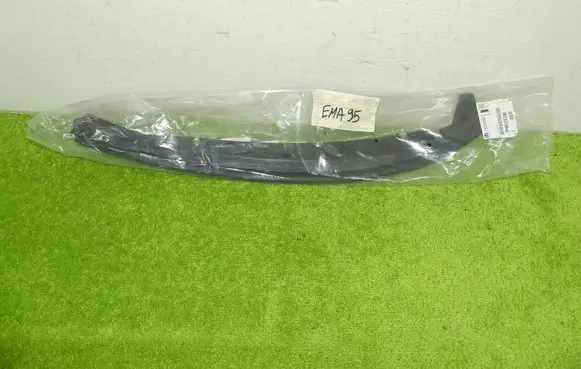 Opel Grandland X Front door rubber seal YP00128380