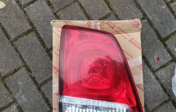 Toyota Land Cruiser (J200) Tailgate rear/tail lights 8159160210