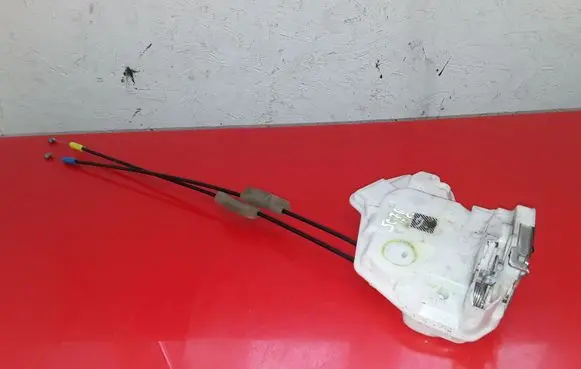 Mitsubishi ASX Front door lock NOCODE