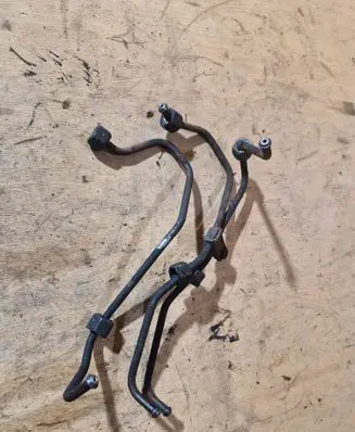Opel Zafira A Fuel line pipe