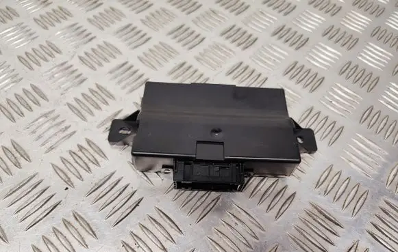 Audi A6 S6 C7 4G Gateway control module 4G8907468F