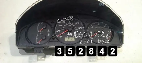 Mazda 626 Speedometer (instrument cluster)