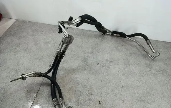 Opel Meriva B Air conditioning (A/C) pipe/hose 13265841