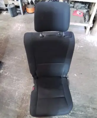 Toyota Corolla Verso E121 Rear seat 