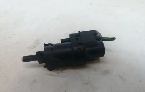 Ford C-MAX I Brake pedal sensor switch 3M5T13480AC