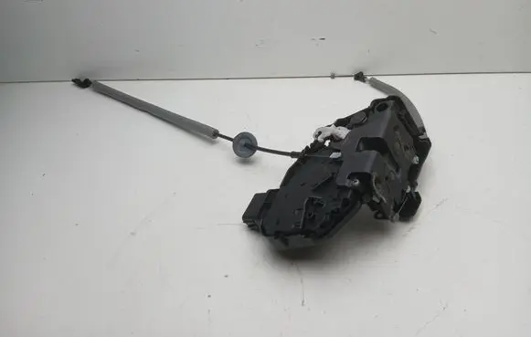 Volvo XC60 Front door lock 31253666