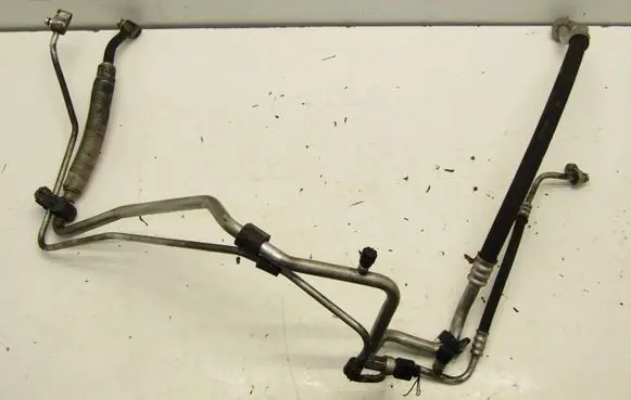 Audi Q3 8U Air conditioning (A/C) pipe/hose 8U0820743C
