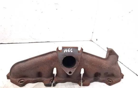 Peugeot 307 CC Exhaust manifold 9647144580