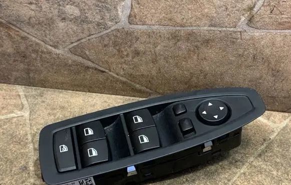 BMW 4 F36 Gran coupe Electric window control switch 9208111