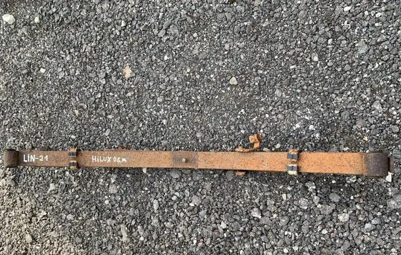 Toyota Hilux (AN10, AN20, AN30) Rear leaf spring 