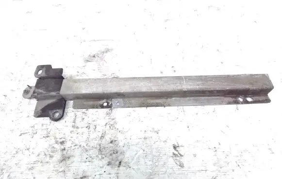 Radiator support slam panel bracket