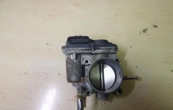 Hyundai i40 Throttle body valve 351002B300