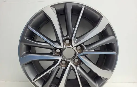 Toyota Avensis T270 R17 alloy rim 4261105370 SP4261105370