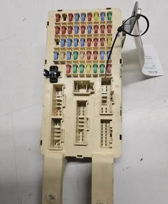 Hyundai Santa Fe Fuse module 919502B211
