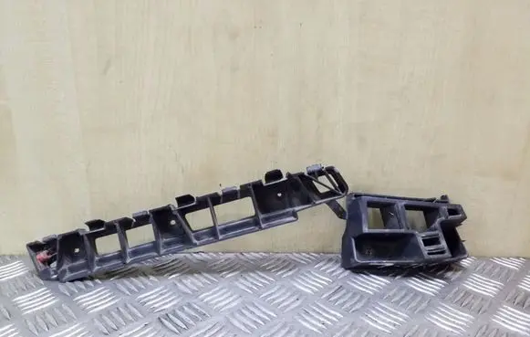 Opel Meriva B Rear bumper mounting bracket 13268252