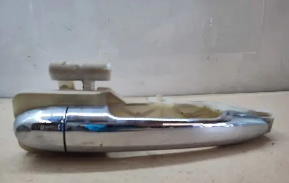 KIA Carens II Rear door exterior handle