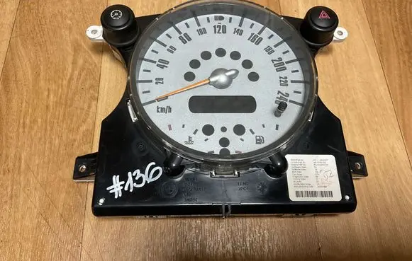 Mini One - Cooper R50 - 53 Speedometer (instrument cluster) 6932507 AR0039062 RG21453025