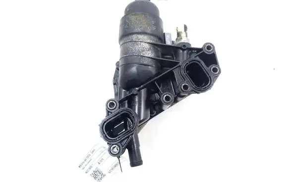 Mercedes-Benz Vito Viano W447 Oil filter mounting bracket A6221800011
