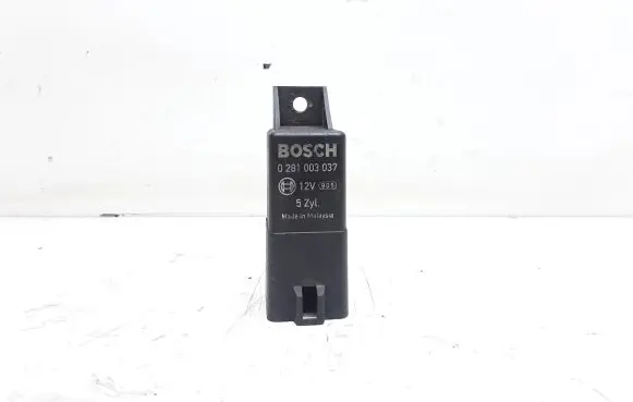 Volvo XC90 Glow plug pre-heat relay 8692859