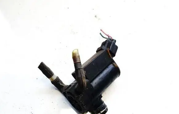 Toyota Corolla E120 E130 Windscreen/windshield washer pump