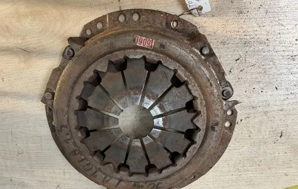 Toyota Corolla E90 Pressure plate 16060