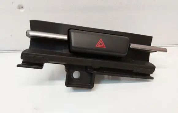 Mazda 2 Hazard light switch