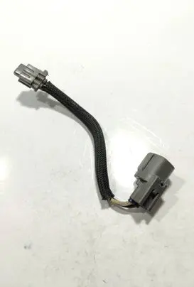 Toyota Land Cruiser (J120) Fuel injector wires 12177