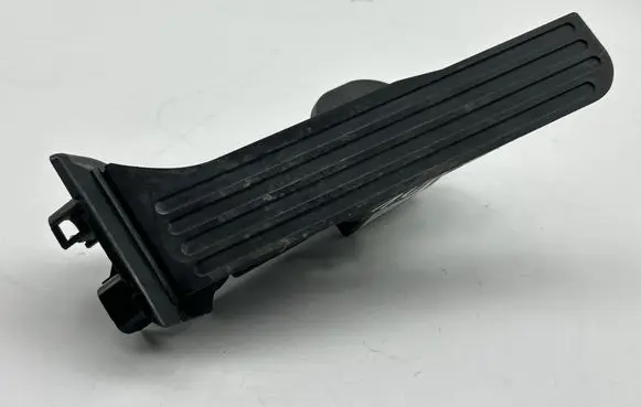 Volkswagen PASSAT B7 Accelerator throttle pedal 1K1723503AR 6PV93410006