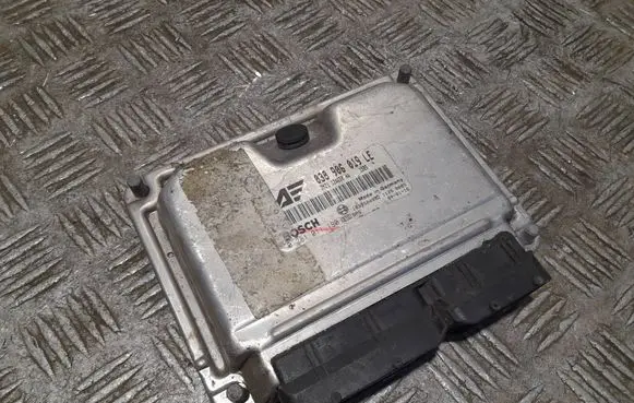 Ford Galaxy Engine control unit/module 038906019LE 0281011190