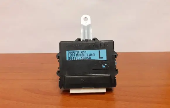 Lexus RX 330 - 350 - 400H Wing mirror control module 8943048050 3742