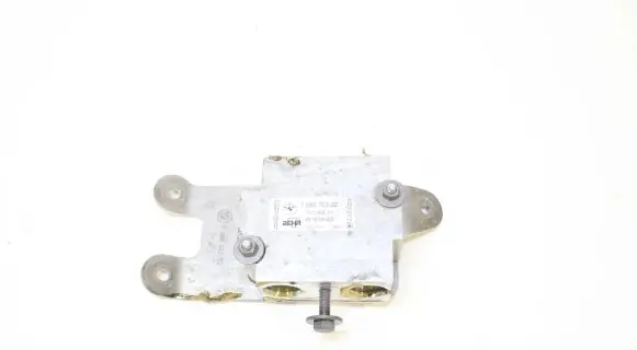 BMW M2 F87 Oil filter cover 7592723