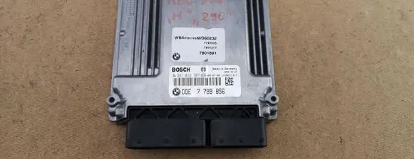 BMW X3 E83 Engine control unit/module 7799856 13617799856 13617801217