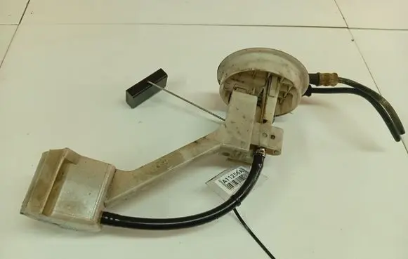 Volkswagen PASSAT B5 Fuel level sensor 220801213