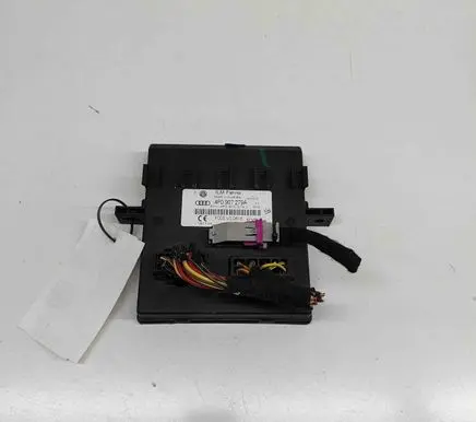 Audi Q7 4L Central body control module 4F0910279J F005V00618