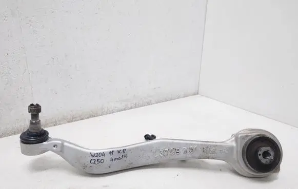 Mercedes-Benz C W204 Front control arm A2043307311 2043307311