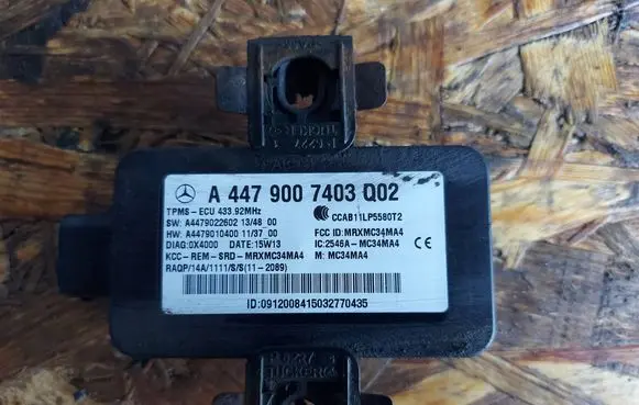 Mercedes-Benz Vito Viano W447 Tire pressure sensor A4479007403