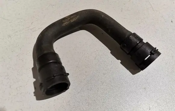 Land Rover Evoque I Engine coolant pipe/hose GJ328B159AA