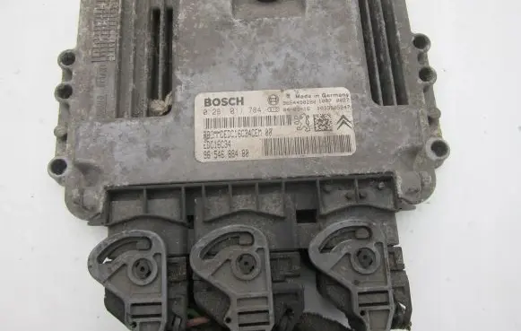Peugeot 807 Engine control unit/module 9652590380