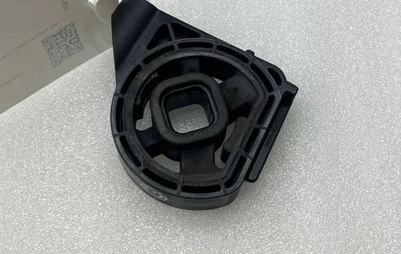 Hyundai Kona I Radiator support slam panel bracket 