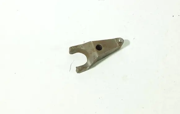 Toyota Avensis T250 Fuel Injector clamp holder 
