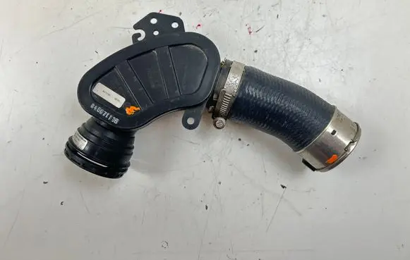 Land Rover Evoque II Intercooler hose/pipe GJ326C780