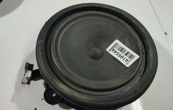 Audi A3 S3 8P Front door speaker 7606500480